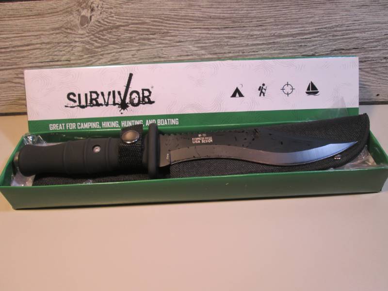 lot 180 image: 12 Survivor Bowie Knife with Sheat...