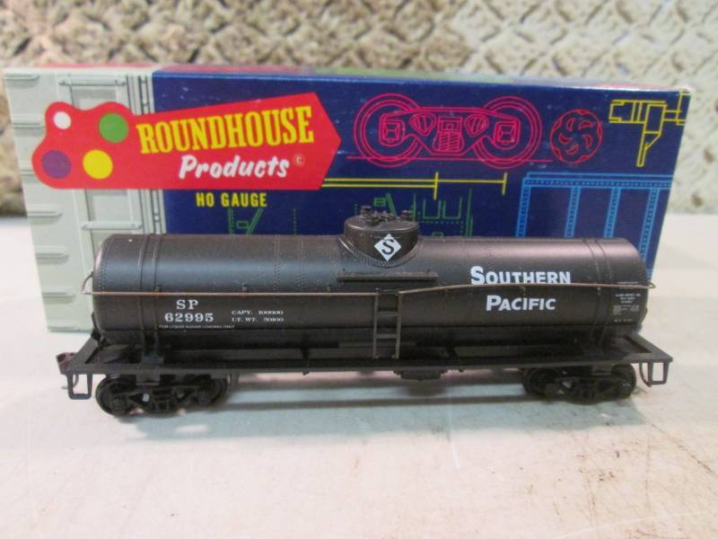 lot 204 image: Vintage Roundhouse Products Ho Gaug...