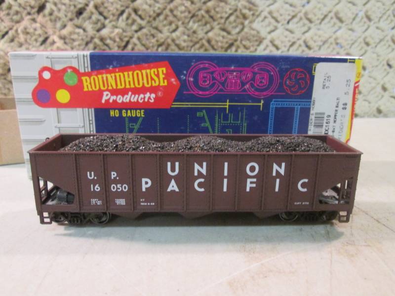 lot 205 image: Vintage Roundhouse Products Ho Gaug...