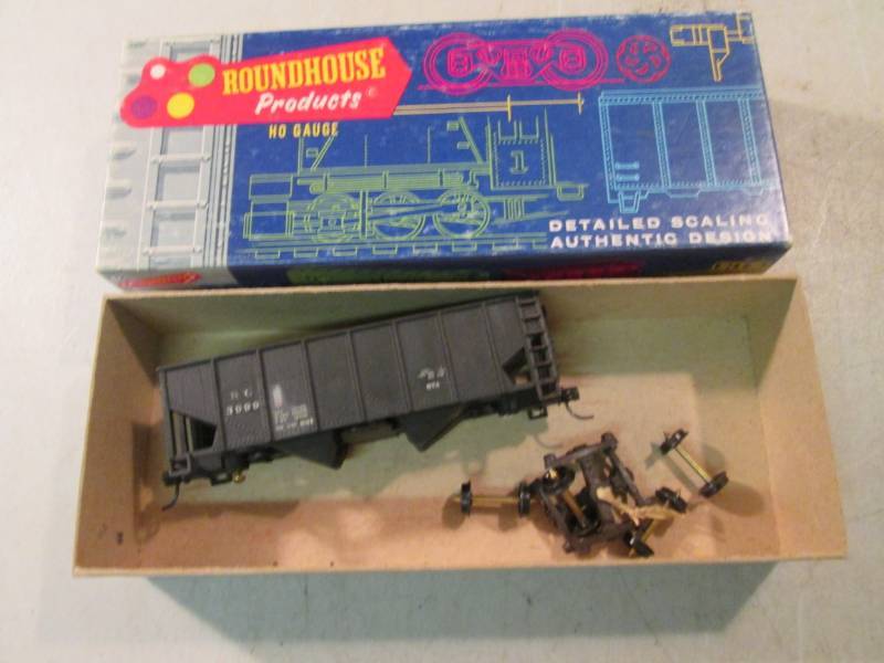 lot 212 image: Vintage Roundhouse Products Ho Gaug...