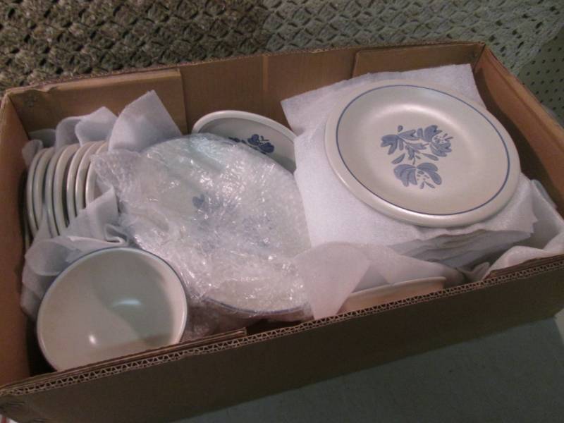 lot 236 image: Stoneware Plates and Bowls  RM5...