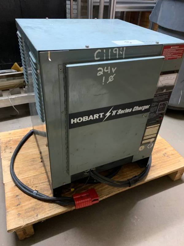 INDUSTRIAL BATTERY CHARGER
