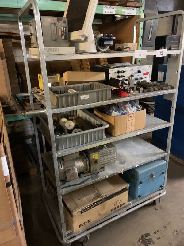 ROLLING RACK (NO CONTENTS)