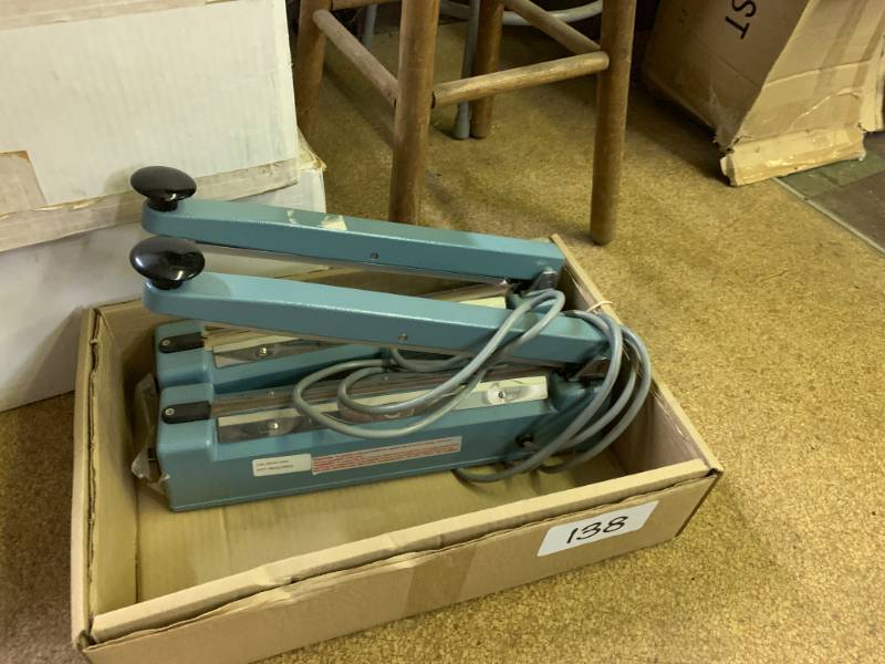 2 HEAT SEALERS