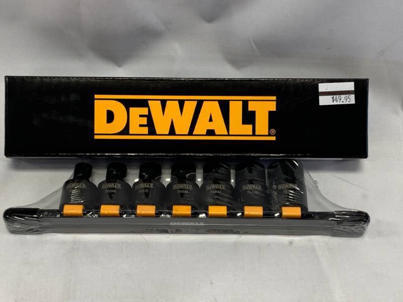 lot 5 image: Brand New DeWalt 7pc 12 Dr. Impact Torx Set