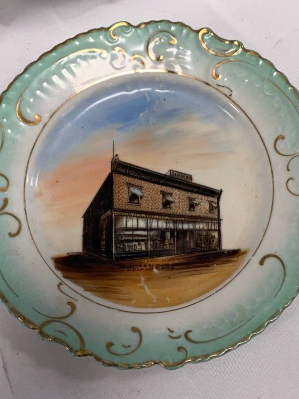 lot 60 image: Sanders Elbow Lake MN Vintage Plate