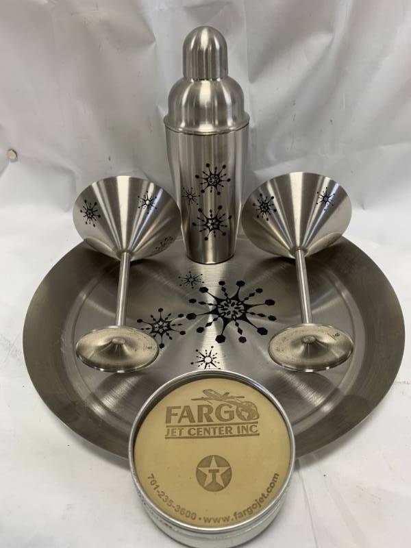 lot 64 image: Vintage Martini Set,& Jet Center Leather Coasters