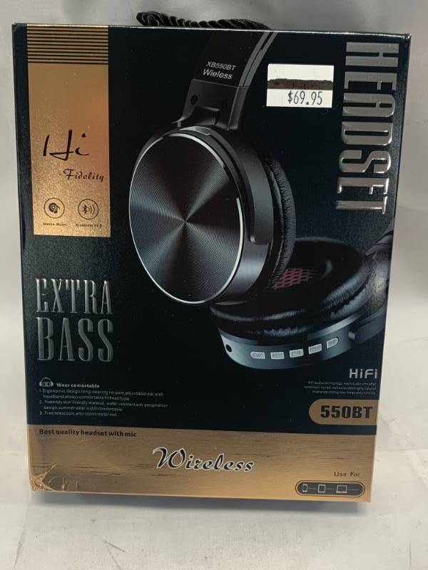 lot 80 image: Bluetooth 4.2 Headphone in Gold New in Box