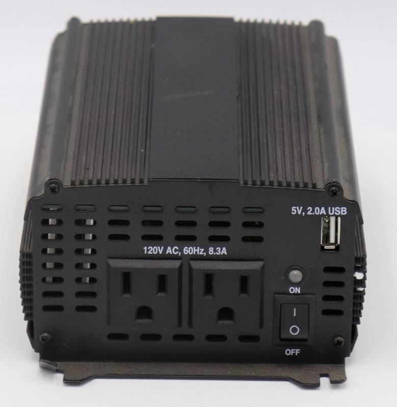 lot 20 image: 8amp Inverter w usb port