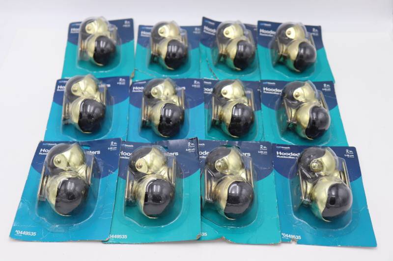 lot 35 image: Lot of 24 2 hooded ball casters