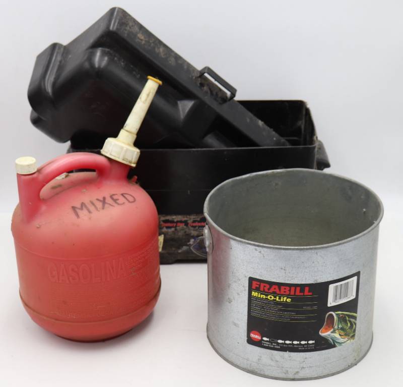 lot 44 image: Battery Case, Minnow Bucket & 1.25g Gas Can