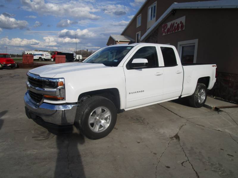 lot 3 image: 2018 Chevrolet Silverado                                    (R1047)