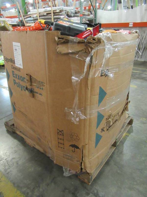 lot 13 image: WHOLESALE MIXED PALLET OF RETURNS - HAND AND POWER TOOLS