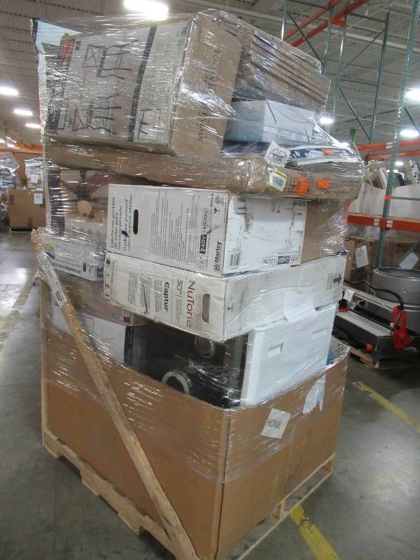 lot 147 image: WHOLESALE MIXED PALLET OF RETURNS - SMALL HOUSEWARES, FILTERS, LIGHTING AND MORE