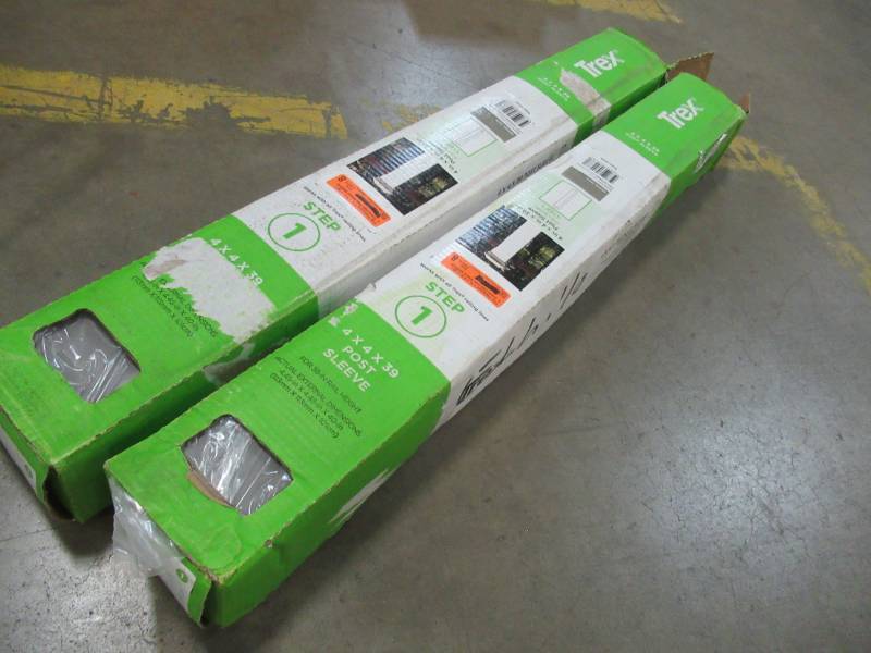 lot 153 image: Trex Transcend 4 in. x 4 in. x 39 in. Gravel Path Post Sleeve - 2 Sleeves, GP040439APS