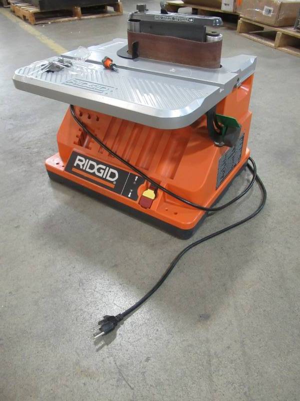 lot 98 image: RIDGID Oscillating Edge-Belt Spindle Sander EB4424 - Wants to work (Sander not aligned)