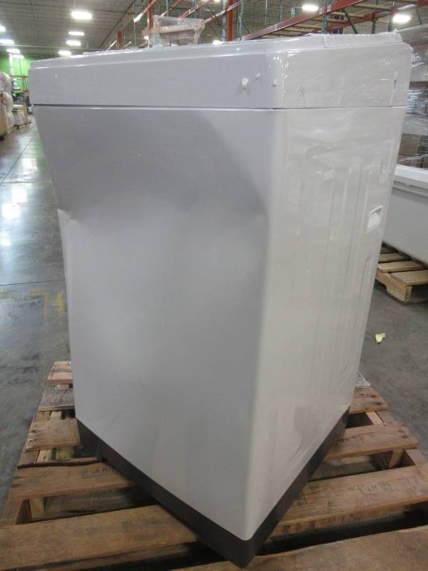 lot 196 image: Panda 1.60 cu. ft. White Compact Top Load Washer with Stainless Steel Tub, PAN50SWR.- Large Dent in Front and LH Side