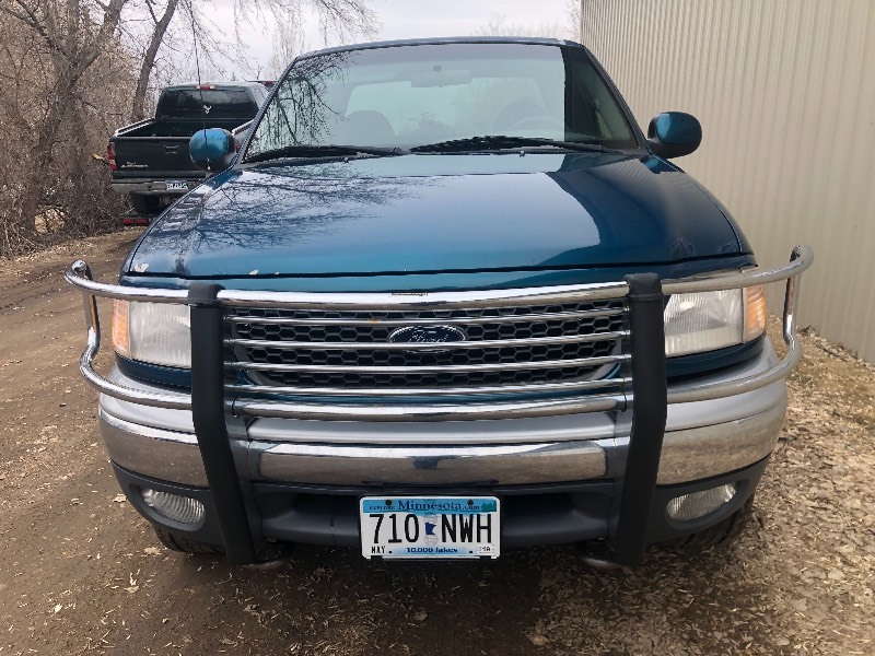 lot 13 image: 2000 FORD F-150 4X4 NO RESERVE