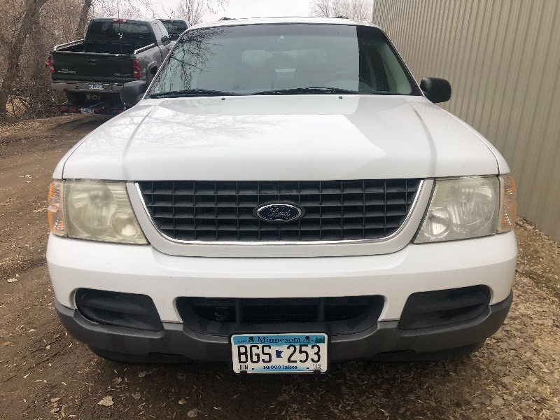 lot 14 image: 2002 FORD EXPLORER 4X4 NO RESERVE