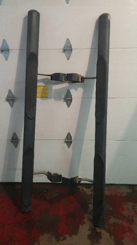 lot 24 image: Black Step Barks