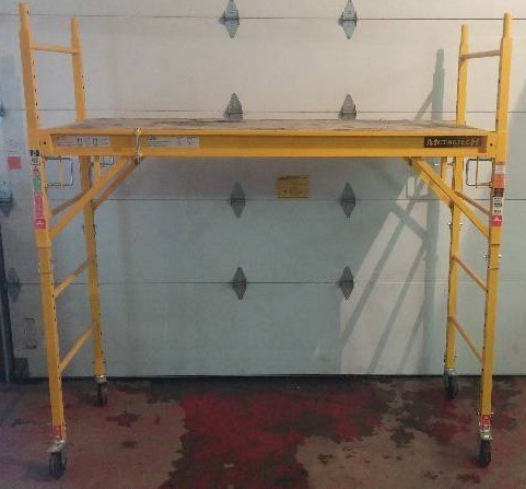 lot 25 image: 6 x6 Metal Tech Rolling Scaffolding in new condition