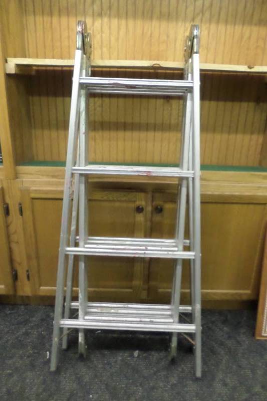 lot 65 image: 18 Ladder-Folds to M Shape