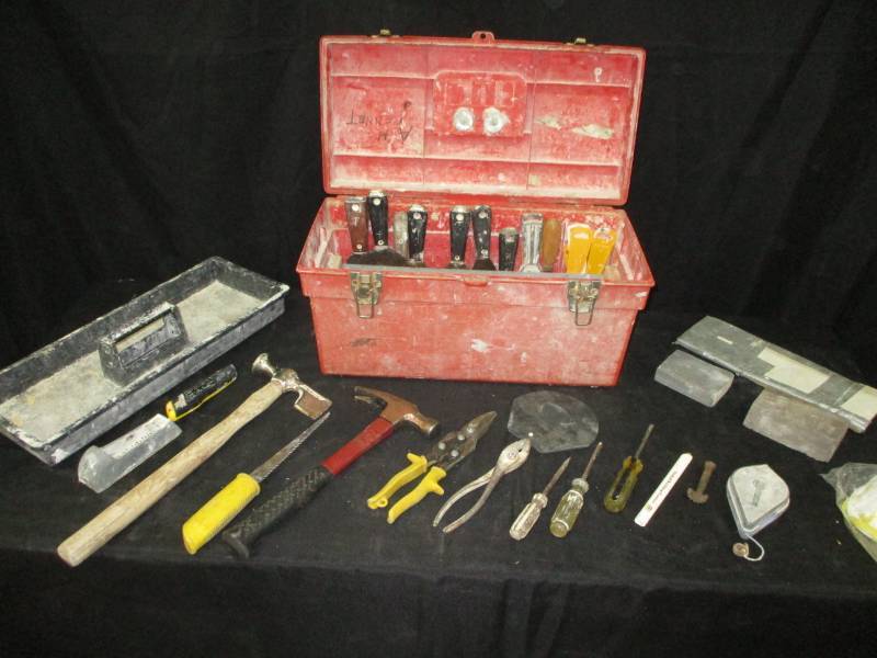 lot 5 image: Dry Wall tools in tool box