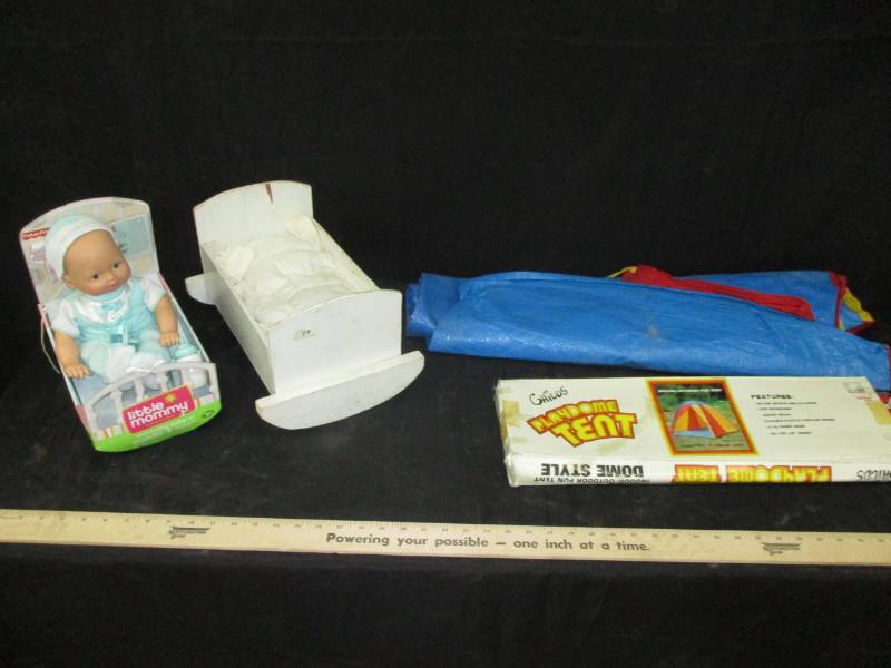 lot 21 image: Baby, Cradle and tent