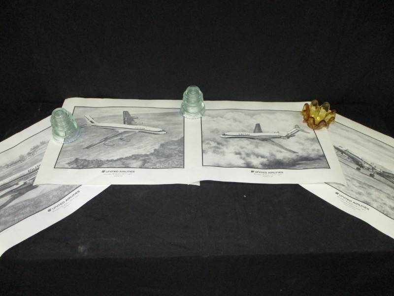 lot 31 image: United Airlines Executive Collector pictures
