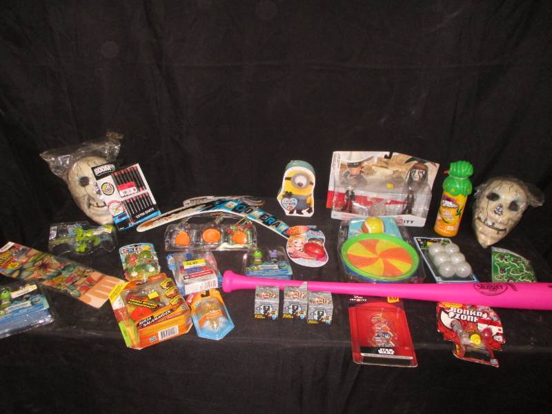 lot 40 image: Various and Misc toys unopened Toys