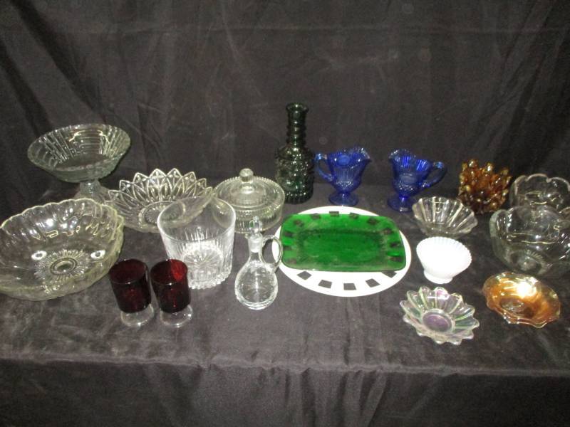 lot 53 image: Glassware some Ruby Red