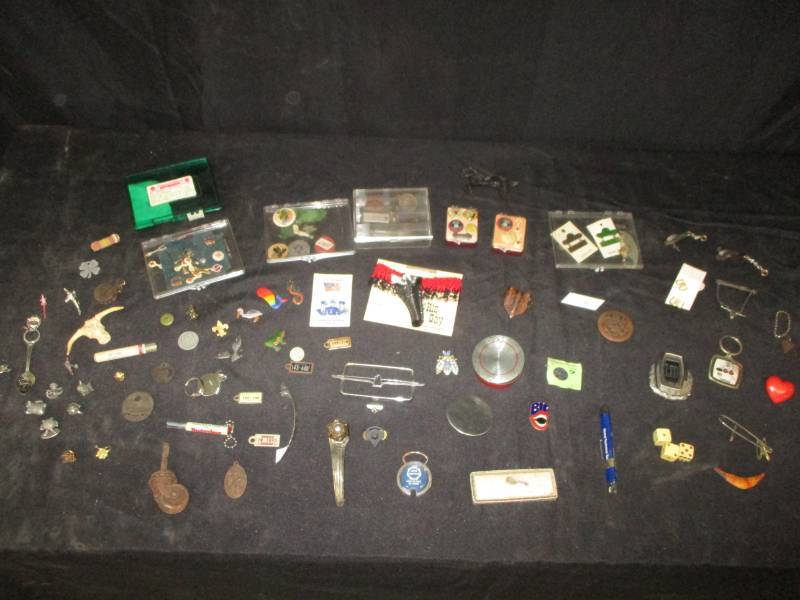 lot 55 image: Various Antique Collectibles