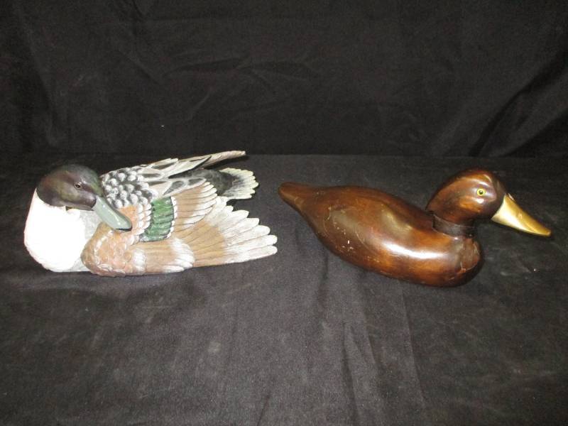lot 101 image: 2 Ducks ones wood the other like reasin