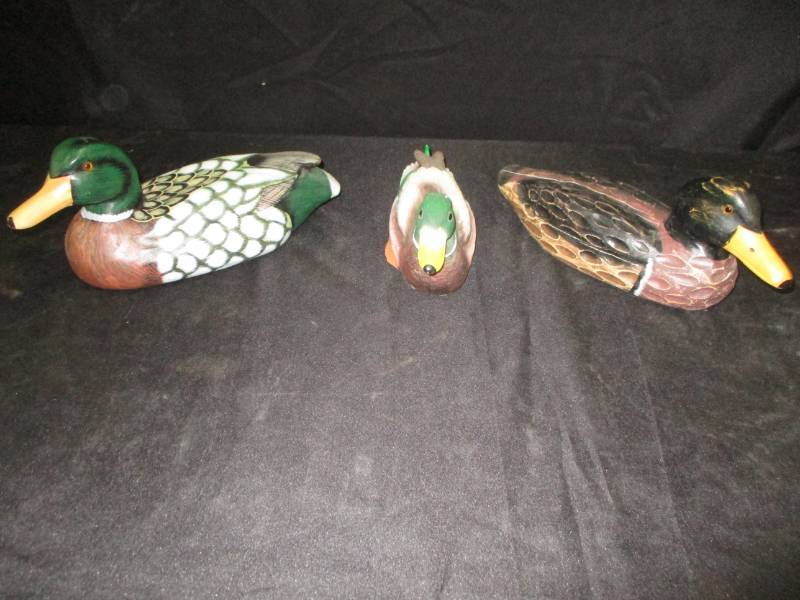lot 102 image: 3 Ducks