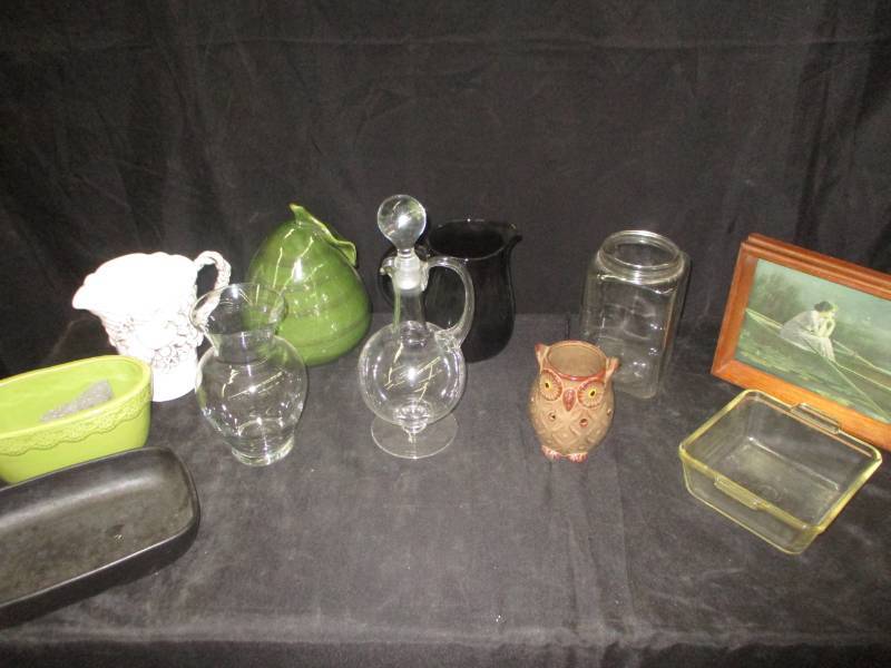 lot 121 image: Decanter, planter, bowls, glassware, pear dcor, picture, owl and more