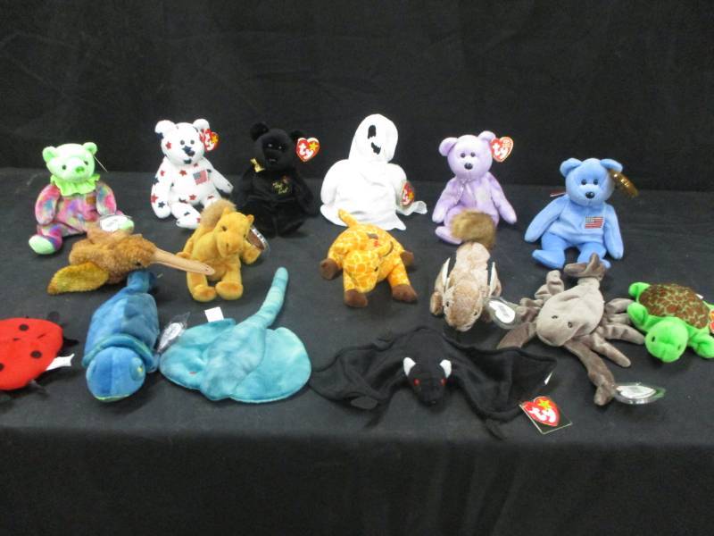 lot 130 image: 16 Ty Beanie Babies