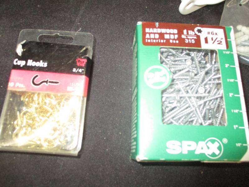 lot 147 image: Screws and misc garage Hardware
