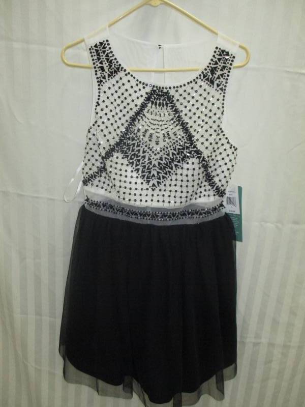 lot 171 image: Love Reign Size 9 CocktailSnowball or special occasion Dress $134.00