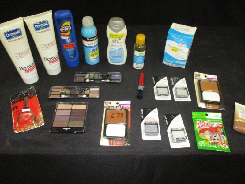lot 180 image: Makeup, Sunscreens and lotions