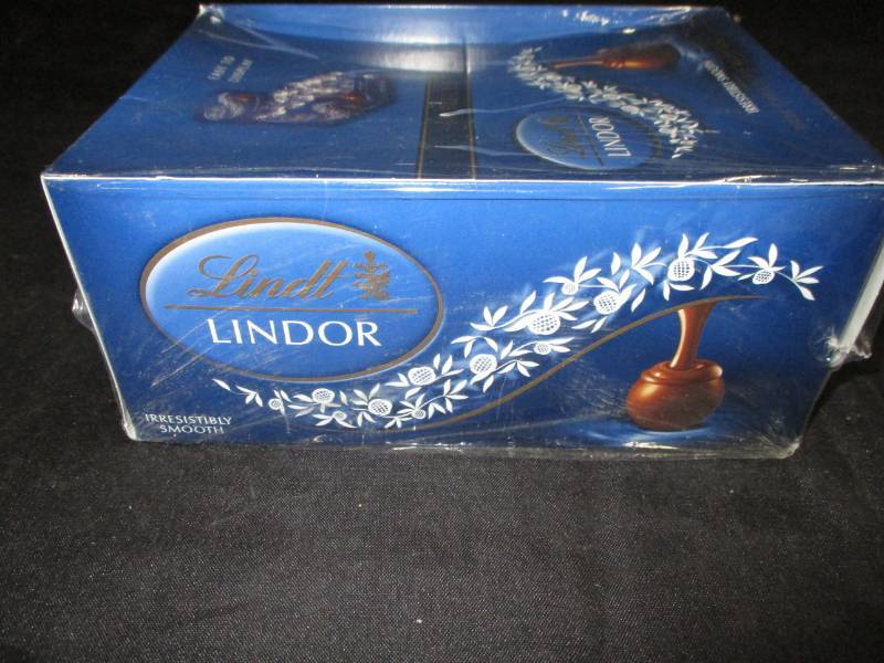 lot 197 image: 60 count Lindor Chocolates