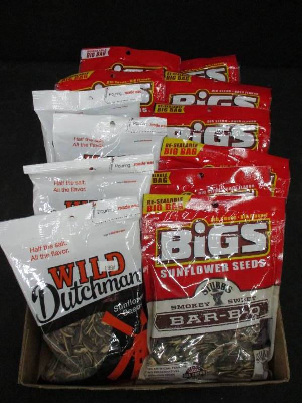 lot 243 image: 12 bags of sunflower seeds