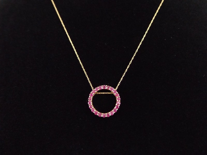 10k Yellow Gold Ruby Wreath Pendant Necklace