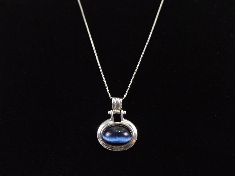 .925 Sterling Silver Blue Cats Eye Chrysoberyl Cabochon Pendant Necklace
