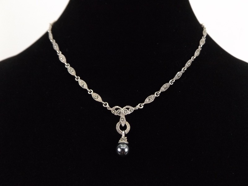 .925 Sterling Silver Art Nouveau Black Pearl Necklace