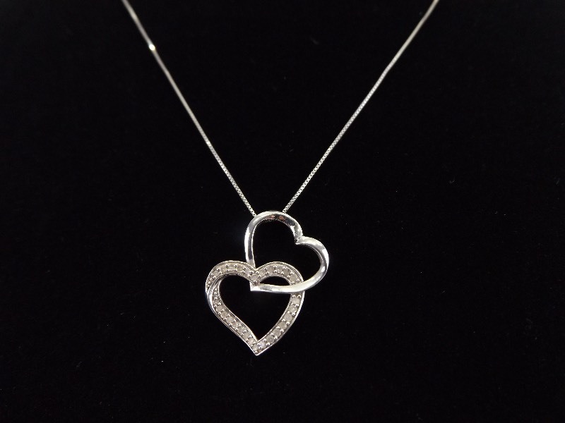 .925 Sterling Silver Diamond Heart Pendant Necklace