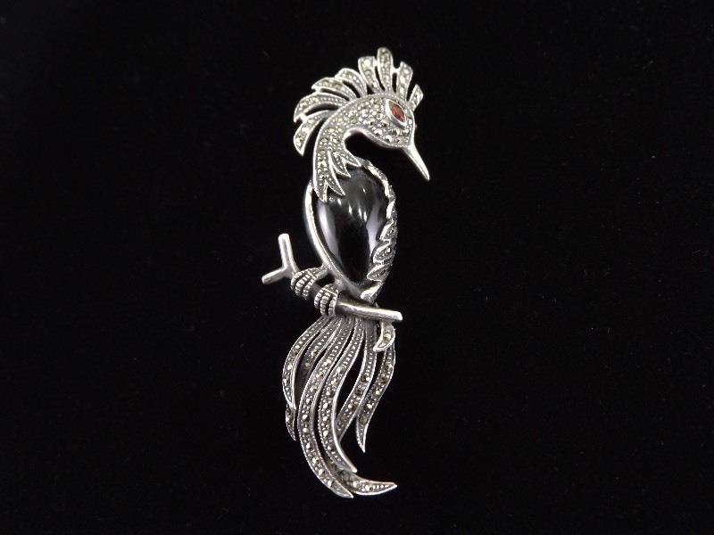 .925 Sterling Silver Art Nouveau Black Onyx Bird Brooch