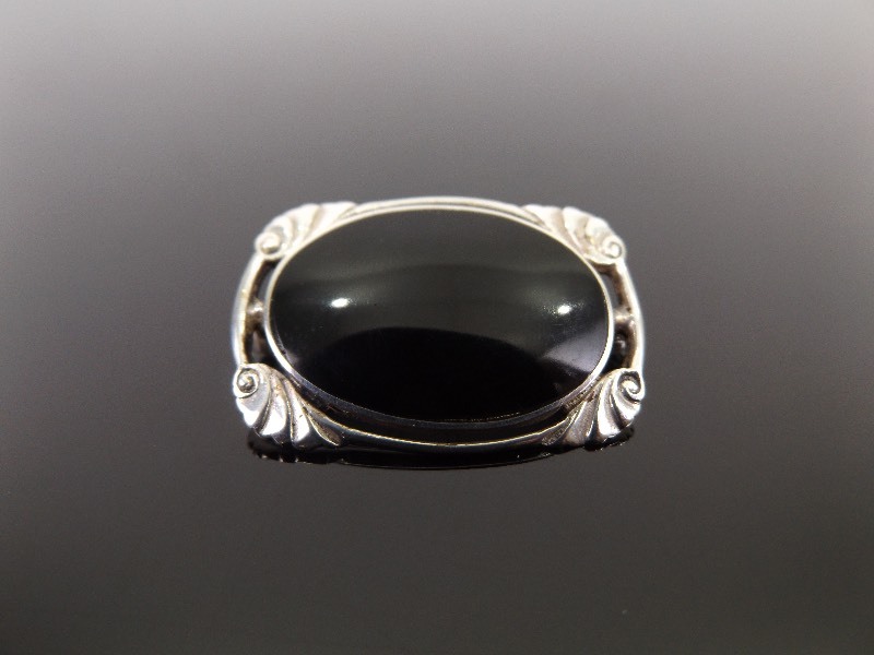 .925 Sterling Silver Black Onyx Cabochon Brooch