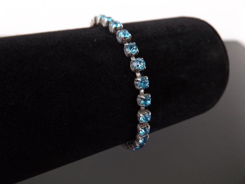 Antique .925 Sterling Silver Faceted Blue Topaz Crystal Bracelet