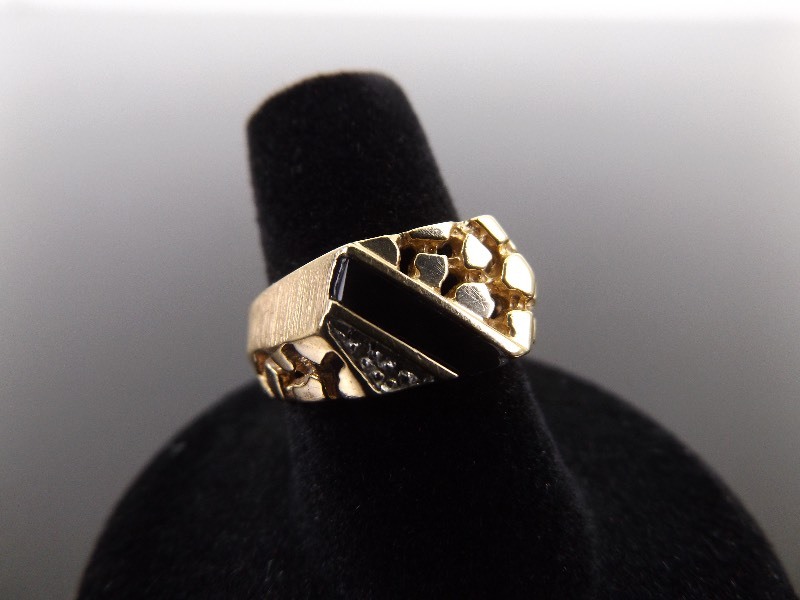 10k Yellow Gold Inlayed Onyx and Diamond Nugget Ring Sz 7.125