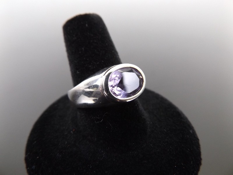 .925 Sterling Silver Faceted Amethyst Ring Sz 9